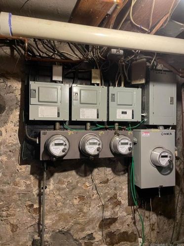 82 Wilcox St, New Britain CT 06051-1209 exterior