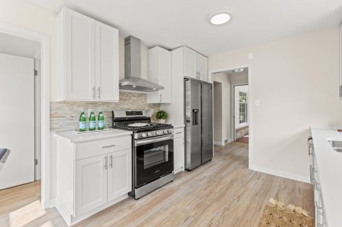 185 85th St, Milwaukee WI  53226-4601 exterior