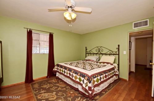 5037 2 St, Tucson AZ 85711-1104 exterior