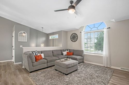 340 Riverwood Dr, Middlevle MI  49333-9092 exterior