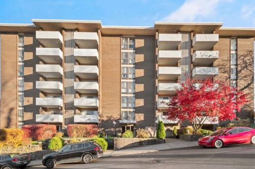 420 Chestnut St, Pittsburgh PA  15202-2519 exterior