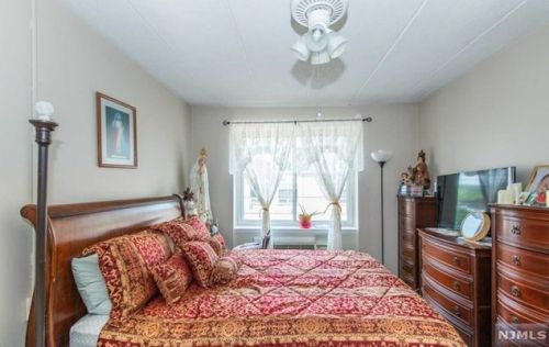 190 Morris Ave, Springfield NJ 07081-1110 exterior