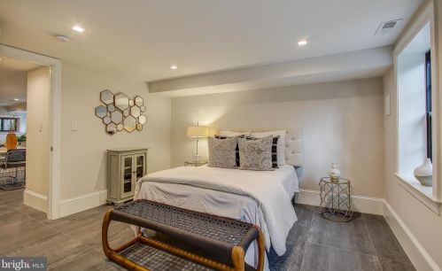 2440 Huidekoper Pl, Washington DC  20007-1826 exterior