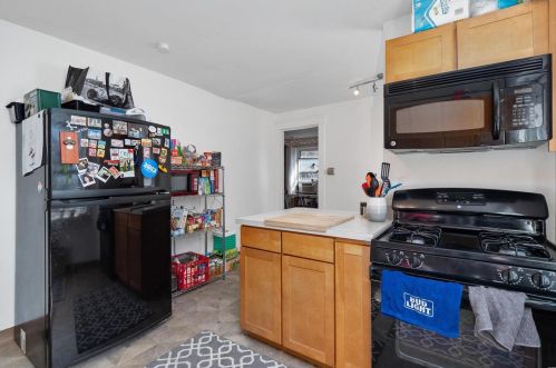 16 Kingsbury Pl, Saint Louis MO 63112-1825 exterior