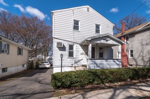 8 8th Ave, Paterson NJ  07506-1708 exterior