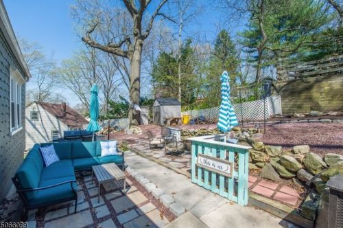 40 Highland Trl, Parsippany NJ 07834-2009 exterior