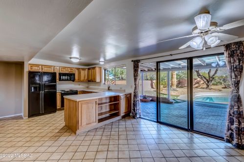 9360 Raleigh Dr, Tucson AZ 85704-3633 exterior