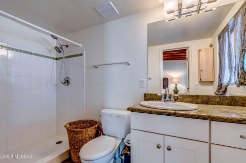 6611 Paseo San Ciro, Tucson AZ  85710-2107 exterior