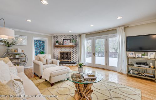 50 Farm Rd, Middletown NJ 07748-3703 exterior