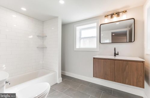 2431 Cedar St, Philadelphia PA 19134-4406 exterior