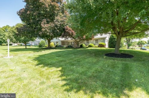 391 Andrew Rd, Huntingdon Valley, PA 19006-2360