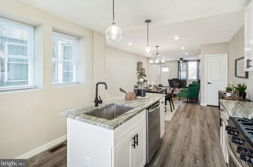 1039 51 St, Philadelphia PA 19143-4213 exterior