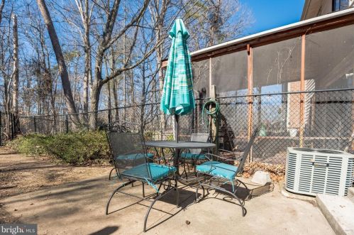 1818 Vly Ter, Washington DC 20032-4629 exterior