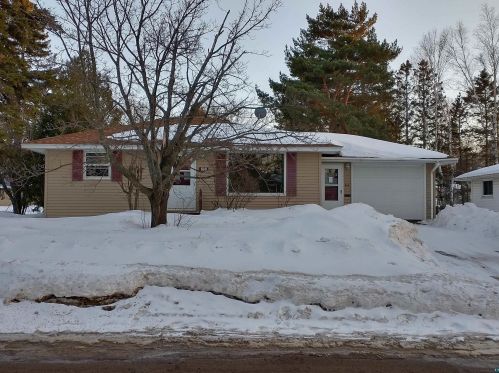 808 2nd St, Duluth MN 55802-2013 exterior