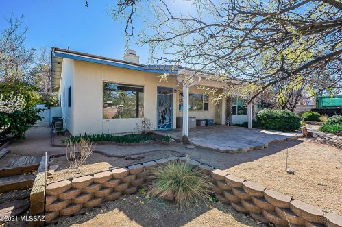 130 Calle Melendrez, Green Valley AZ 85614-3722 exterior