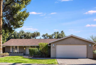 2945 47th Pl, Phoenix AZ  85018-7707 exterior