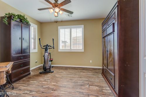 3765 Aracely Dr, Phoenix AZ 85087-5998 exterior