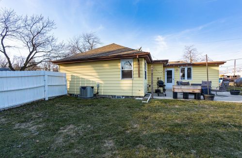 11601 Komensky Ave, Chicago IL 60623-1229 exterior