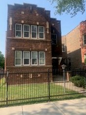 8056 Oglesby Ave, Chicago, IL 60617-1133