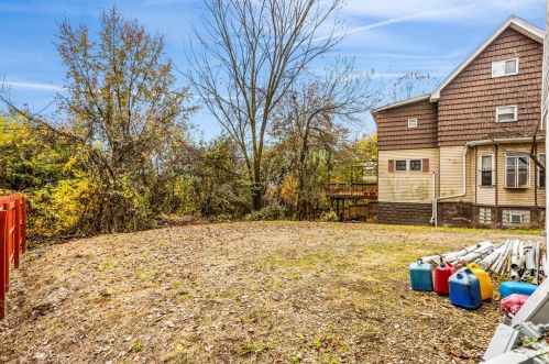 609 Marshall Ave, Pittsburgh PA 15214-3017 exterior