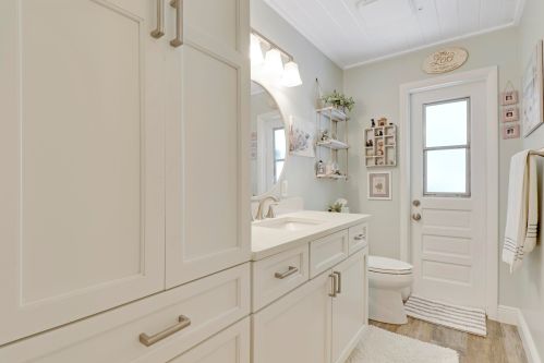 2910 Cates Cir, Fort Pierce FL  34952-5812 exterior