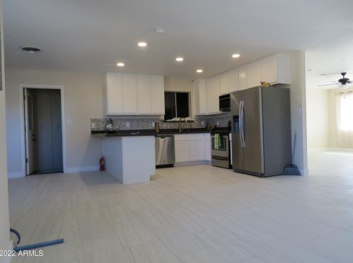 3618 El Caminito Dr, Phoenix AZ  85051-9112 exterior