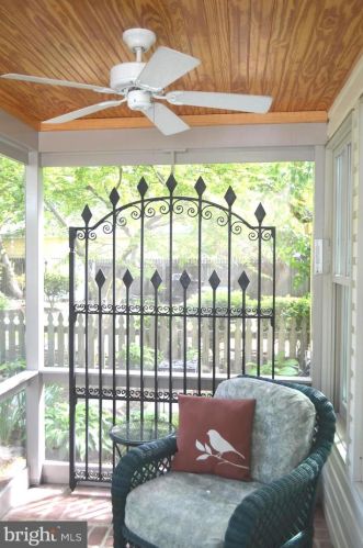 107 Chestnut St, Saint Michaels MD 21663 exterior