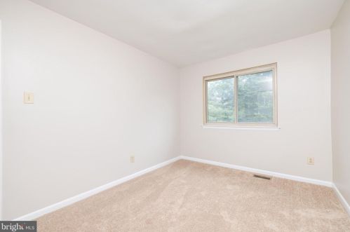 11 Liborio Ln, New Castle DE 19720-4653 exterior