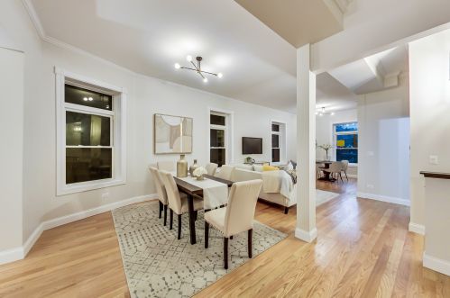 4912 Washington Park Ct, Chicago IL 60615-2304 exterior