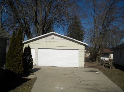 2324 Hughes Ave, Meskegon, MI 49441-1306