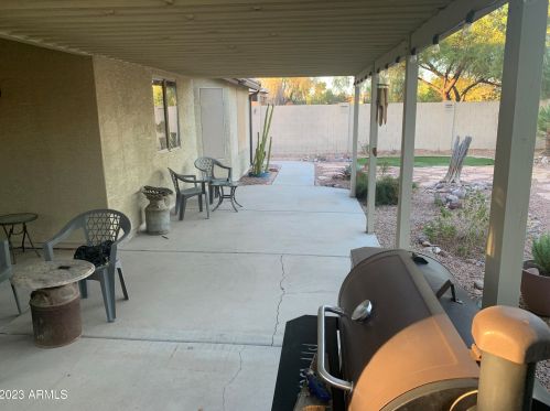 3819 74th Dr, Phoenix AZ  85043-7590 exterior