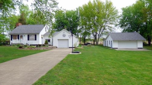 26742 Gage St, Dowagiac MI  49047-9652 exterior