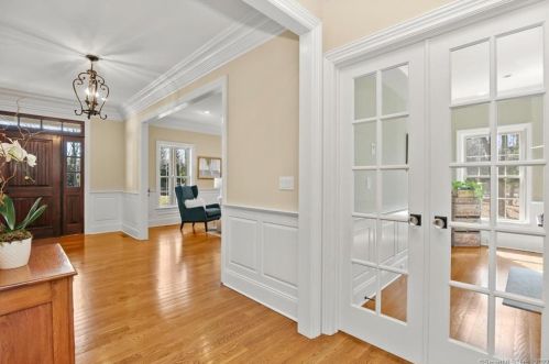 163 Branchville Rd, Ridgefield CT 06877-5116 exterior