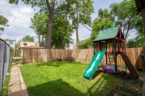 614 Lockwood Ave, Chicago IL 60638-1712 exterior