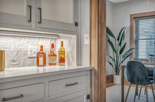 1411 Potter Ave, Milwaukee WI 53207-2115 exterior