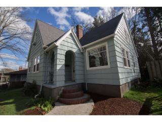 4342 Hazelfern Pl, Portland, OR 97213-1662