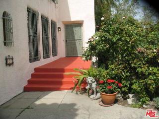 177 Mansfield Ave, Los Angeles CA  90036-3020 exterior