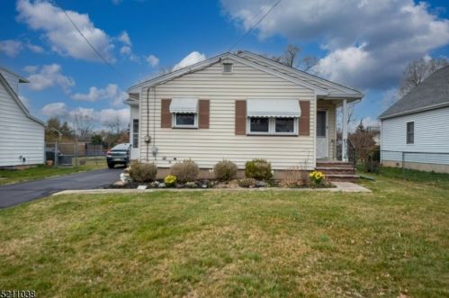 68 Brahma Ave, Bridgewater, NJ 08807-2758