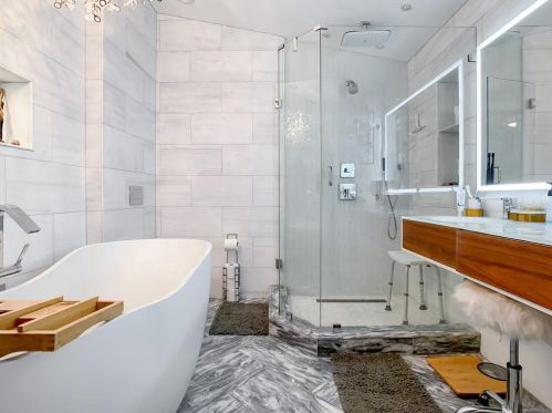 591 Luzon Ave, Tampa FL 33606-3623 exterior