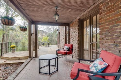 1289 Beech Vly Rd, Atlanta GA 30306-3123 exterior