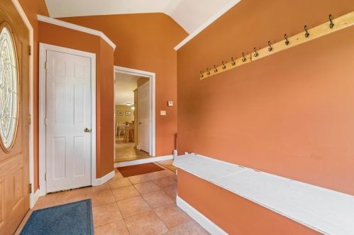 20 Birmingham Rd, Worcester, MA 01606-1509