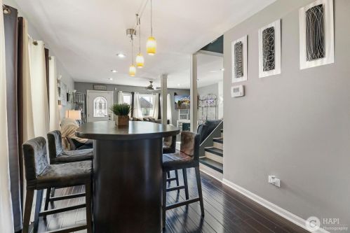 5732 64 Pl, Chicago IL 60638-5530 exterior