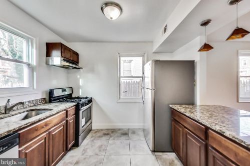 228 56 St, Washington DC 20019-6743 exterior