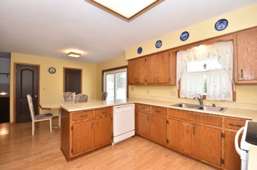 4631 68, Milwaukee WI 53220-3917 exterior