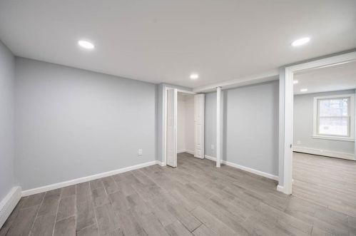 496 Johnson Ave, Hauppauge NY 11779-6140 exterior