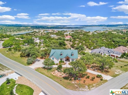 1009 Bluewater Pl, Spring Branch TX 78070-5485 exterior