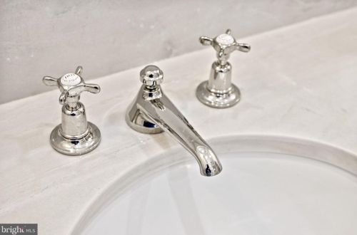 3324 Reservoir Rd, Washington DC  20007-2311 exterior