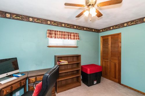 1438 Homecrest Dr, Saint Louis MO 63127-1124 exterior