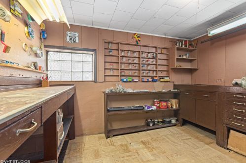 3042 77 Ave, Chicago IL 60707-3007 exterior