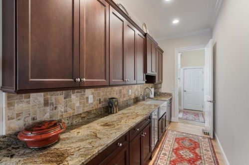 2008 Imperial Dr, Naples FL 34110-8102 exterior